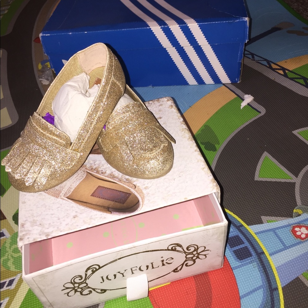 JOYFOLIE GOLD GLITTER MIRABELLA FRINGE LOAFER